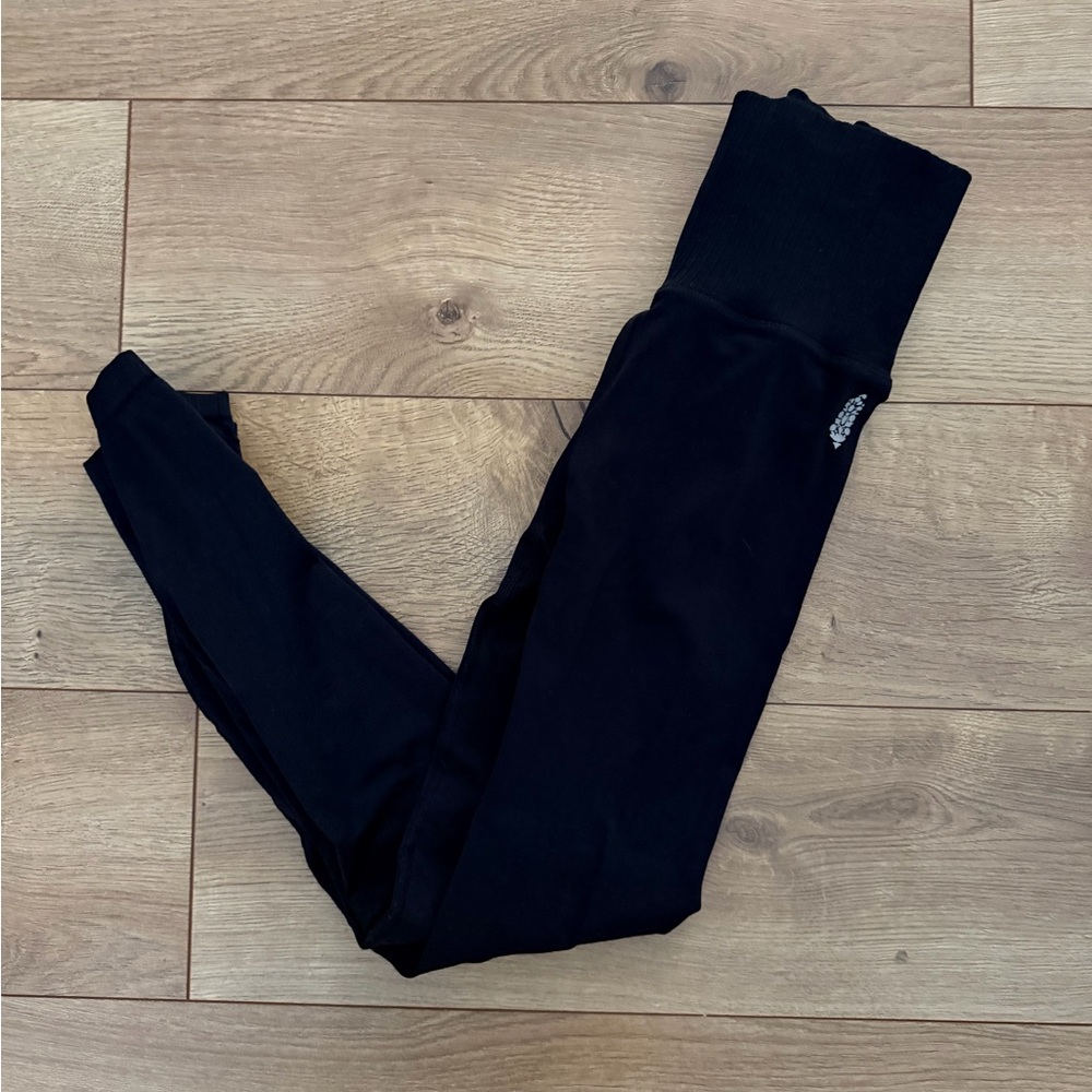 Free People Movement Women's Black Leggings - Picture 4 of 4